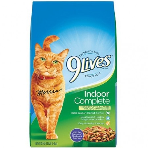 9Lives Indoor Complete With The Flavors Of Chicken & Salmon 1.43 kg