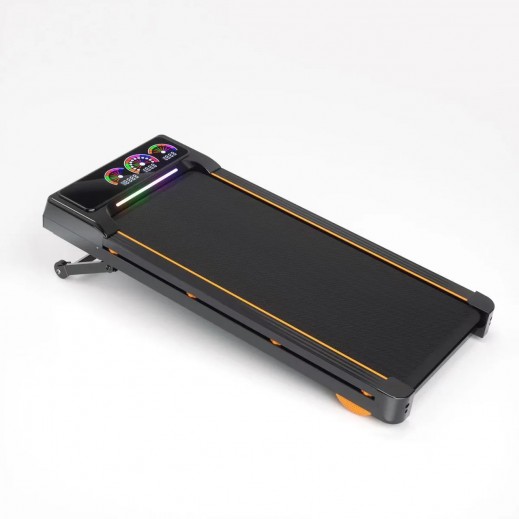 جهاز مشي أسود مزود بخاصية الميل التلقائي - يتم التوصيل بواسطة Umark