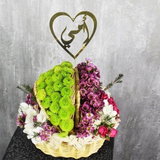 زهور شكل قلب لعيد الأم - يتم التوصيل بواسطة G & E Flower 